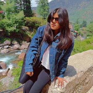 Meet your Posher, Divya